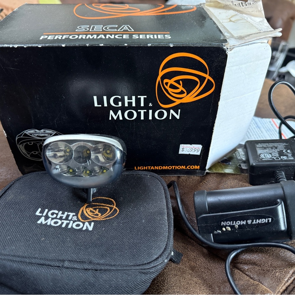 SECA Performance Series Light & Motion 800 Bike Light